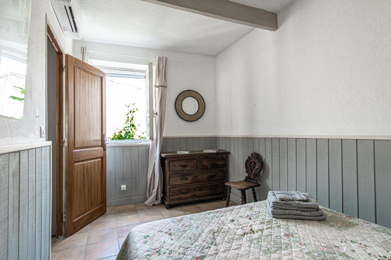 Maison De Village Au Coeur De ลีล-ซูร์-ลา-ซอร์ก ภายนอก รูปภาพ