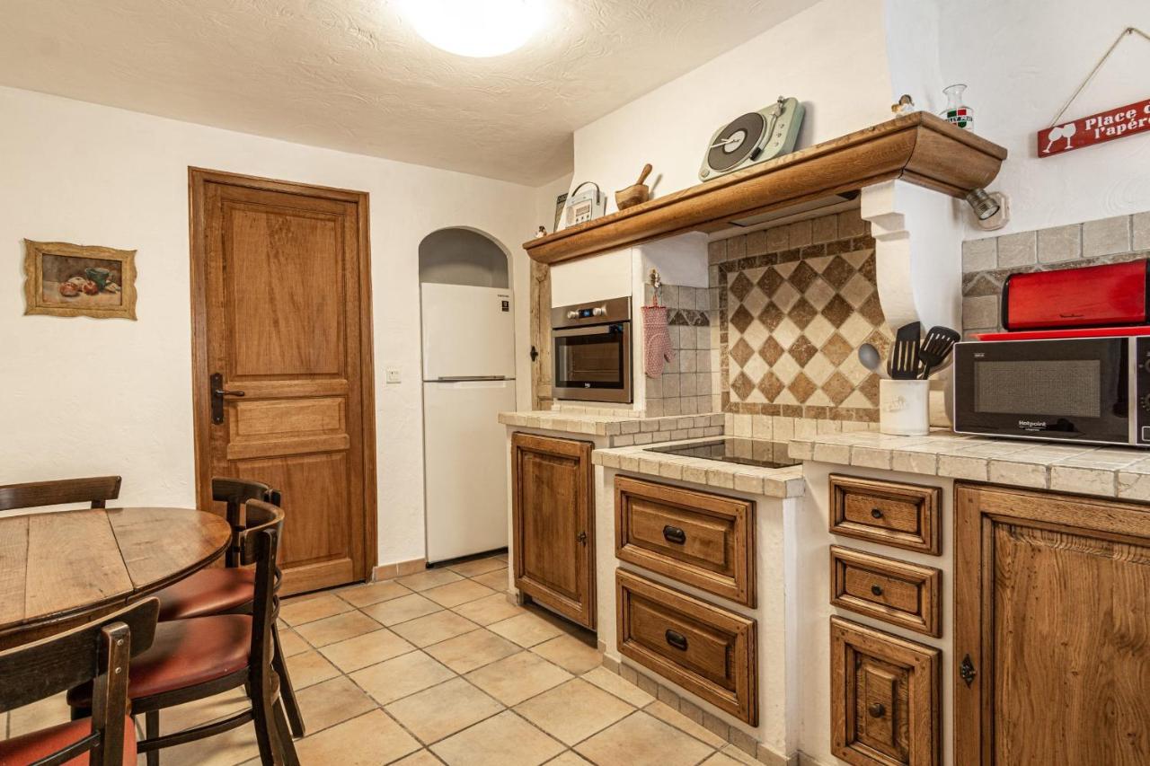 Maison De Village Au Coeur De ลีล-ซูร์-ลา-ซอร์ก ภายนอก รูปภาพ